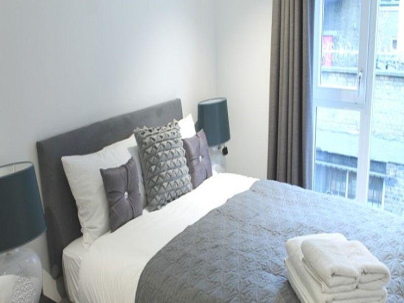 לונדון Shoreditch Square Serviced Apartments מראה חיצוני תמונה
